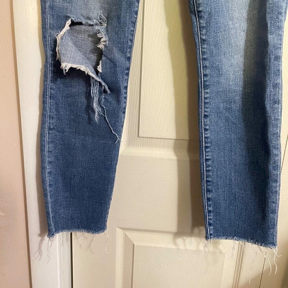 GAP Womens Medium Wash Distressed Mid Rise Raw Hem True Skinny Ankle Size 28 - Picture 4 of 7